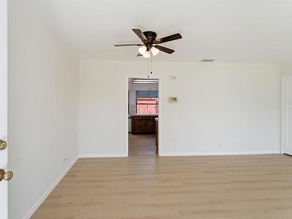 5th image of 6415 Zena Dr