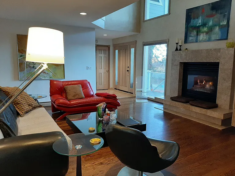 1055 Skyland Dr — Photo 5