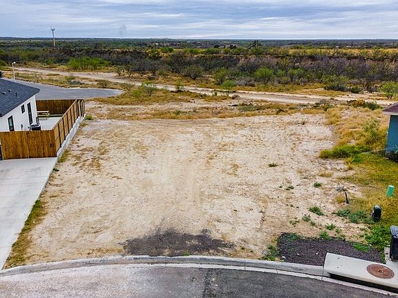 5th image of 2333 Darlene Street LOT 9