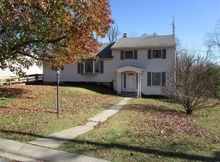 518 Solomon St, Chester, IL 62233