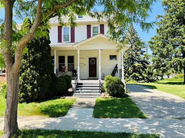 13848 Lanson Ave, Dearborn, MI 48126