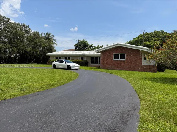 7743 SW 72nd Ct, Miami, FL 33143