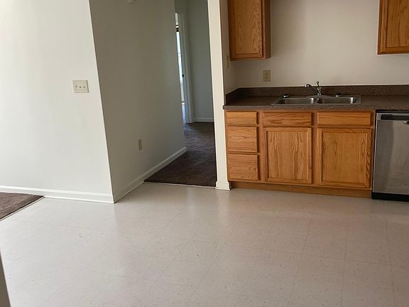 3rd image of 21155 Lexwood Dr Unit 210