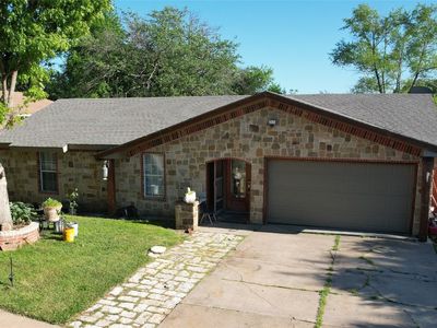 302 Stonecreek Dr, Arlington, TX, 76014