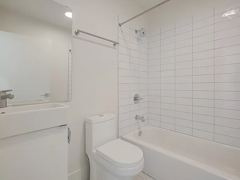 513 N Heliotrope Dr #515 — Photo 6