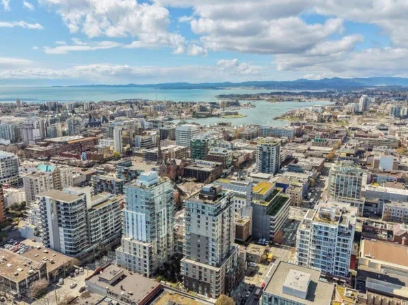 845 Johnson St #401, Victoria, BC V8W 1N4