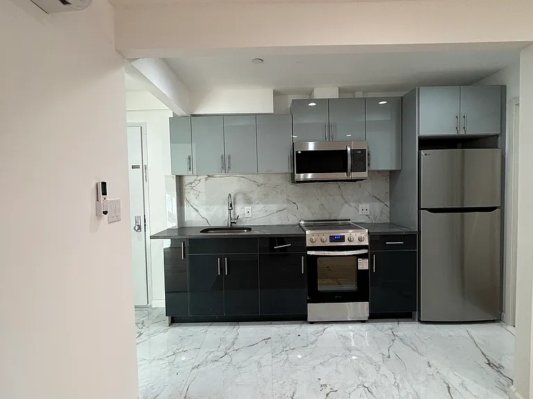 162-17 72nd Ave #1 — Photo 5