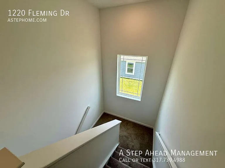 1220 Fleming Dr — Photo 9