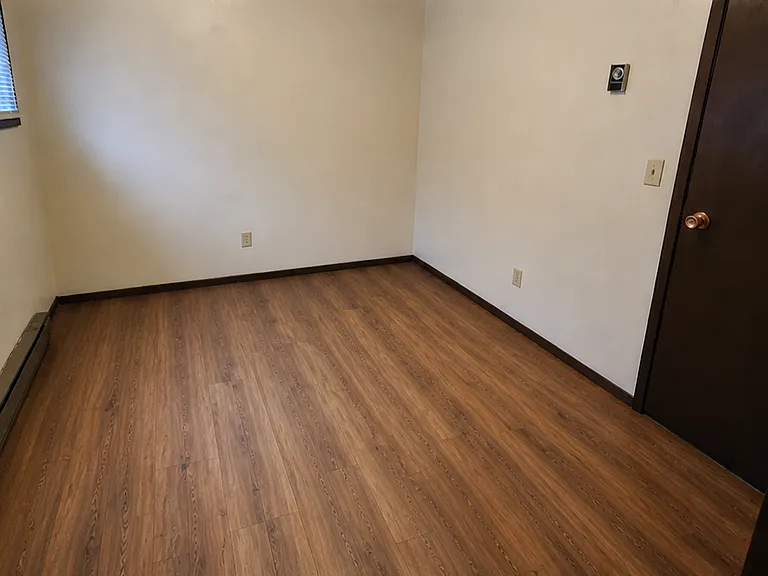 1232 E 3rd St #1 — Photo 7