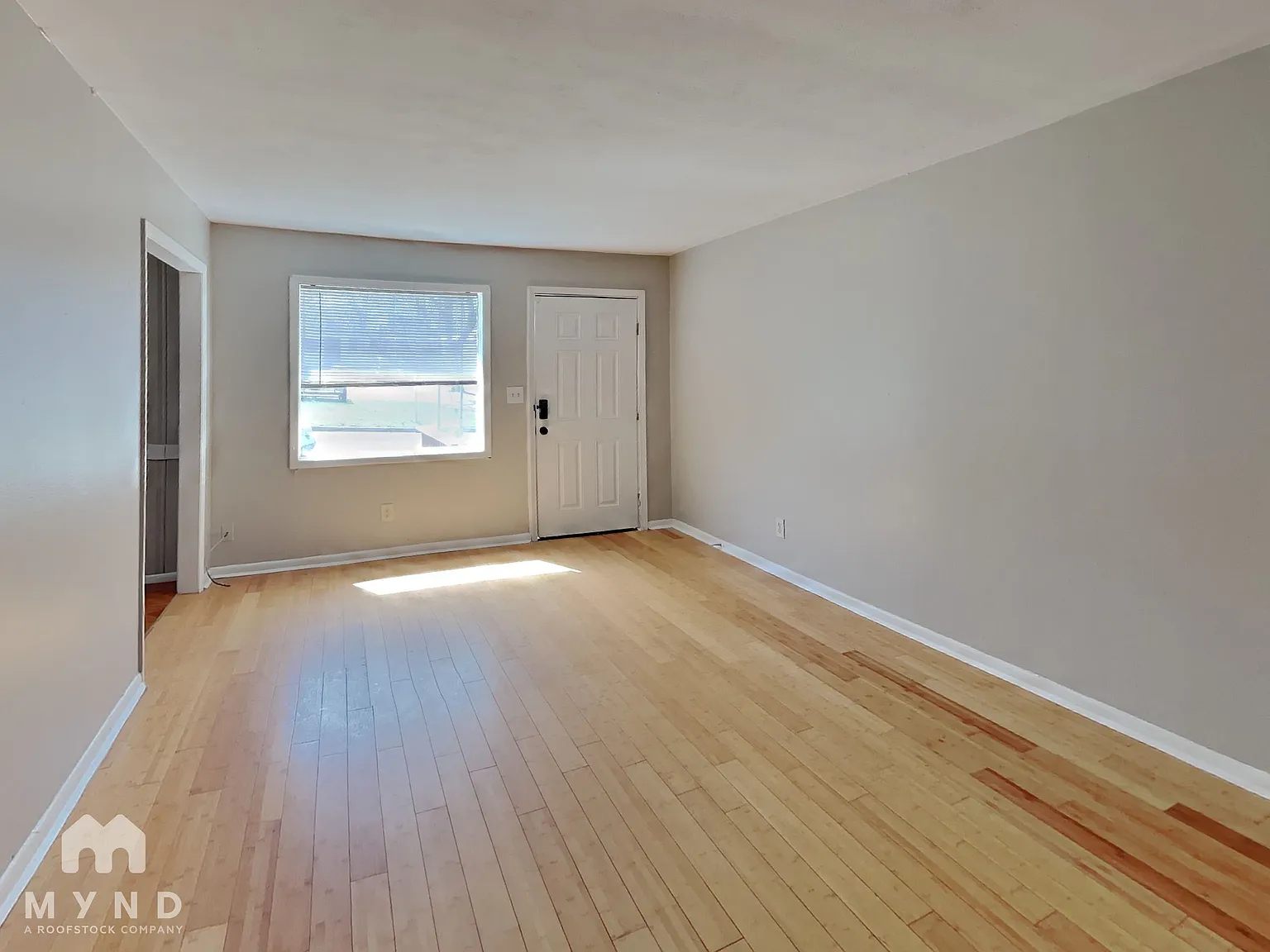 2 bed, 1.0 bath, 864 sqft, $1,125 — Photo 4