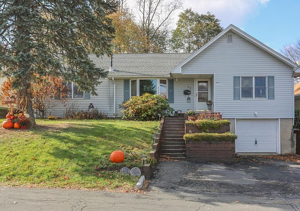 1st image of 42 Jones Dr
