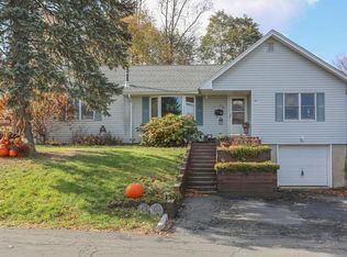 42 Jones Dr, Garnerville, NY 10923