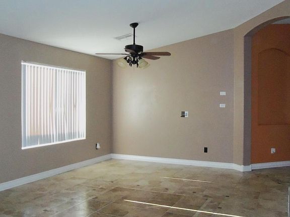 4th image of 10578 E Cliffrose Ln