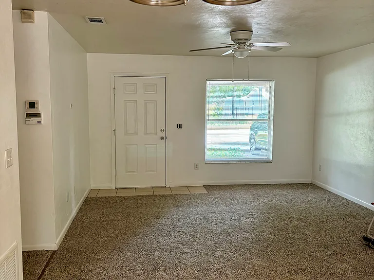 3279 E Kennedy St — Photo 18