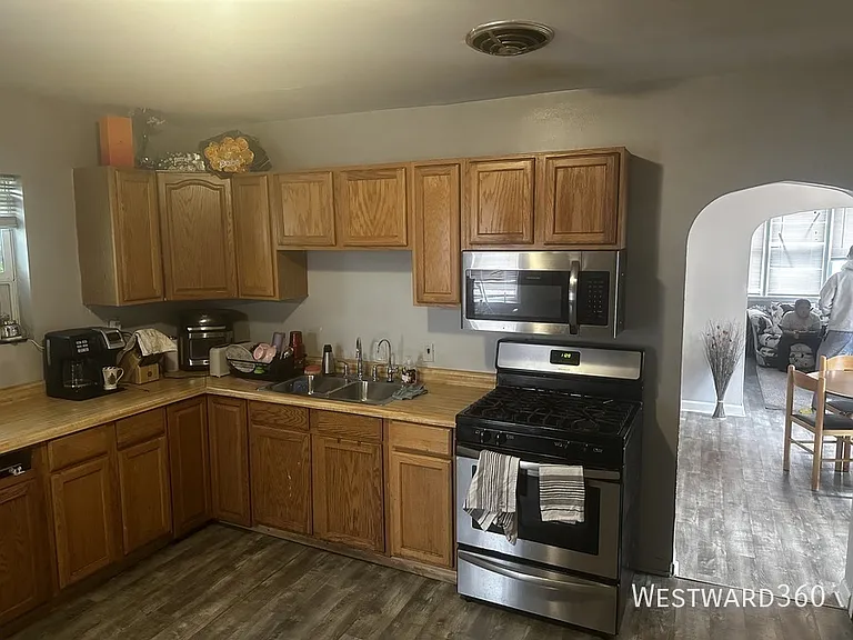 3048 N Drake Ave #1R — Photo 7