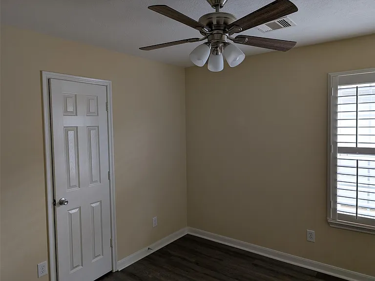 3019 Beacon Grove St — Photo 8
