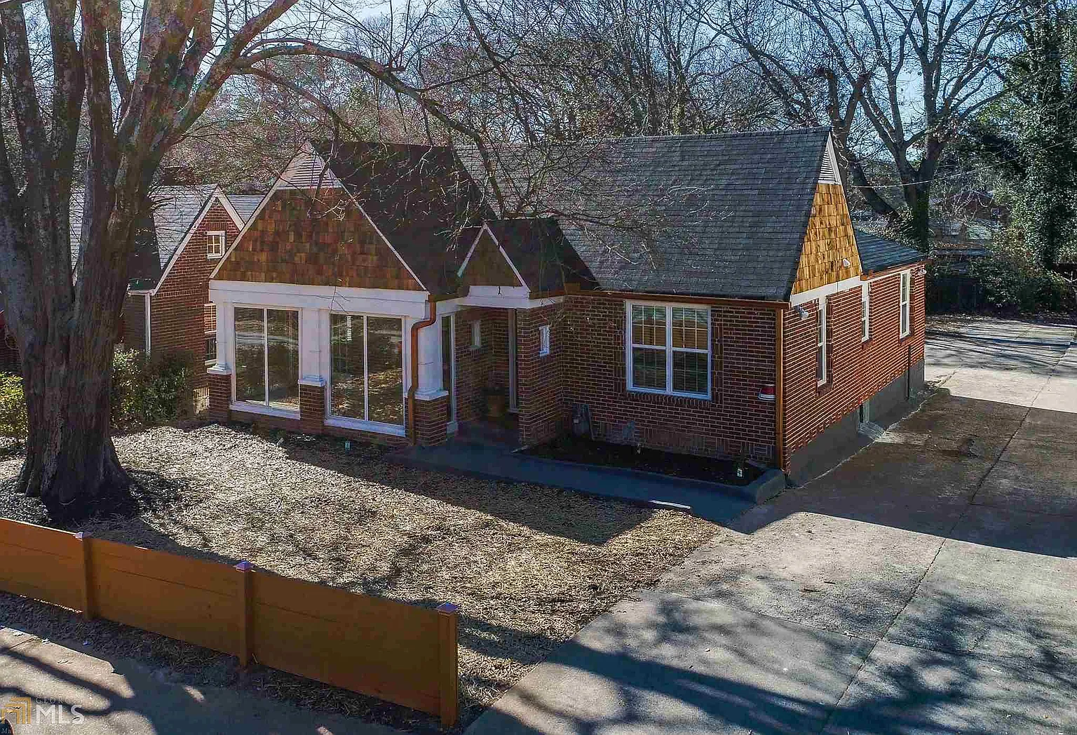 106 Chappell Rd NW photo 1
