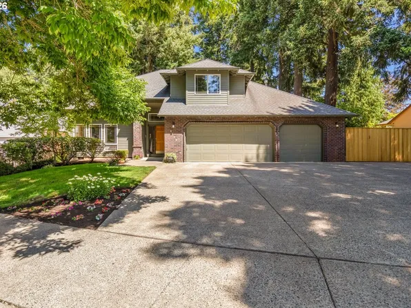2832 NE Lorie Dr, Hillsboro, OR 97124