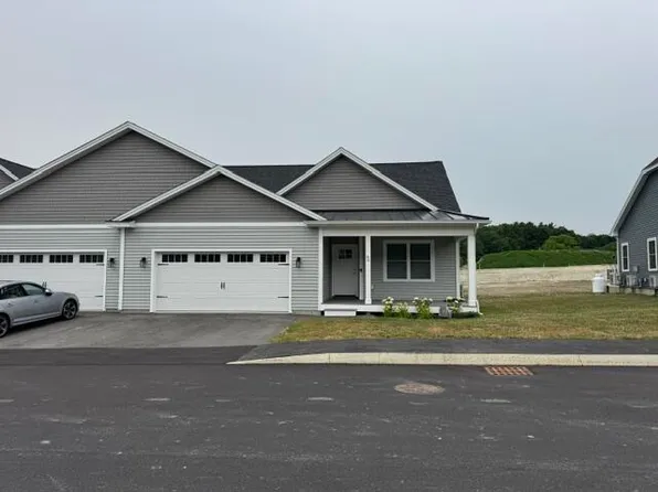 69 Brooks Edge Farm Road #90, Westbrook, ME 04092