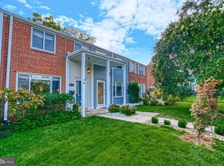 1412 Woodbine St, Alexandria, VA 22302