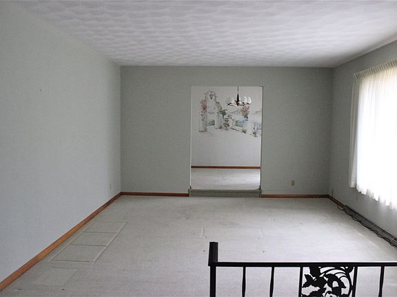4th image of 30018 Westlake Dr