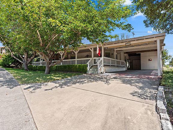 3rd image of 336 Native Oak St
