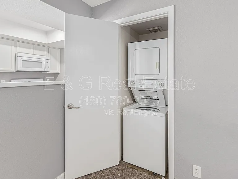 1077 W 1st St #203 — Photo 19