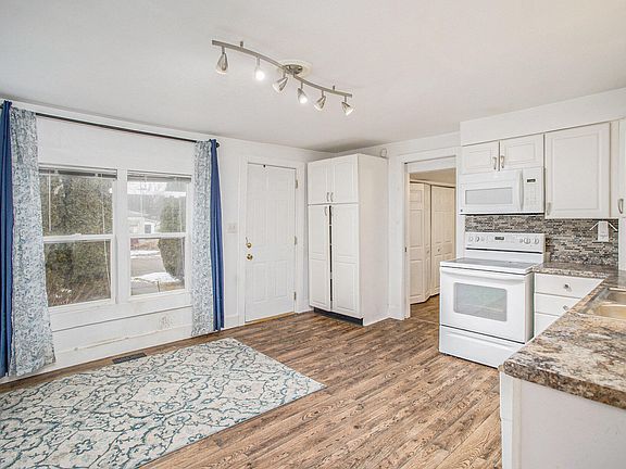 5th image of 901 S Kalamazoo Ave