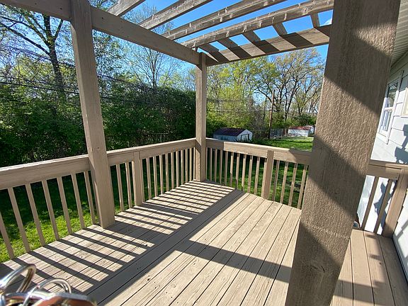 5th image of 1323 Honeywood Dr