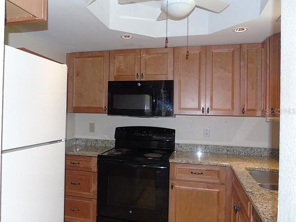 2nd image of 19505 Quesada Ave APT D202