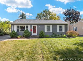 1123 Grant St, Wheaton, IL 60189