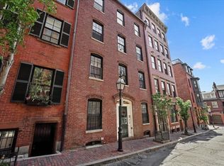 130 Myrtle St, Boston, MA 02114