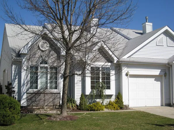 24 Aberdeen Way, Monroe Township, NJ 08831