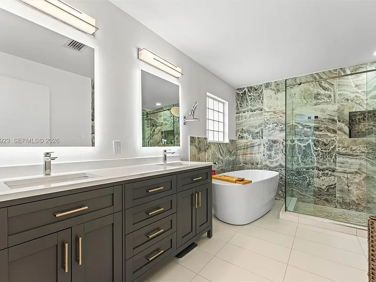 16841 SW 5th Ct — Photo 16