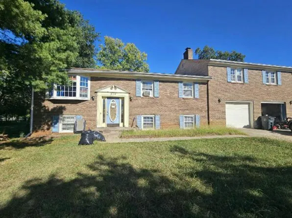 404 Woodway Dr, Lynchburg, VA 24501