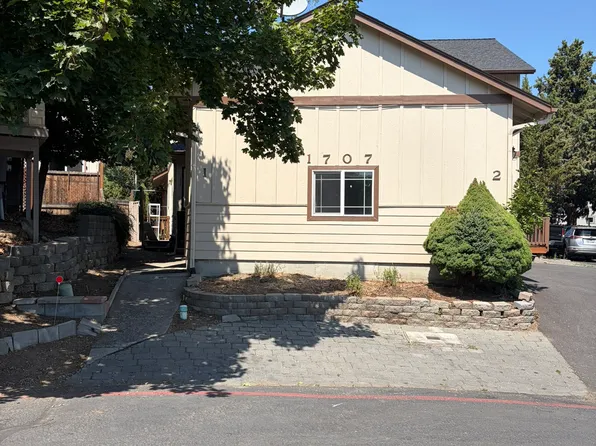 1707 NE Lotus Dr #1, Bend, OR 97701