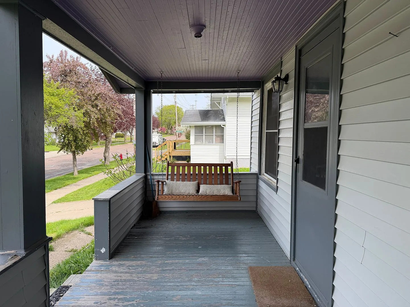 3 Bedroom, 3 Bath Home with yard space for Rent — Photo 2