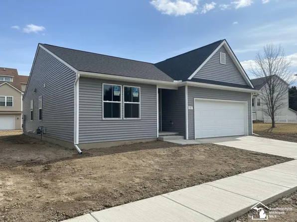 791 Reagan Ln, Milan, MI 48160