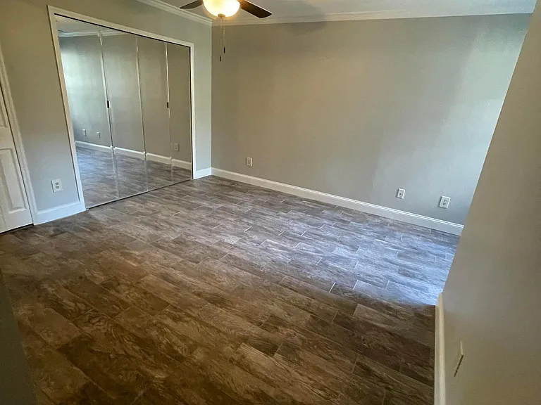 937 Birmingham Ct #105 — Photo 12