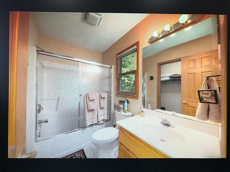 26 Marion Dr — Photo 8
