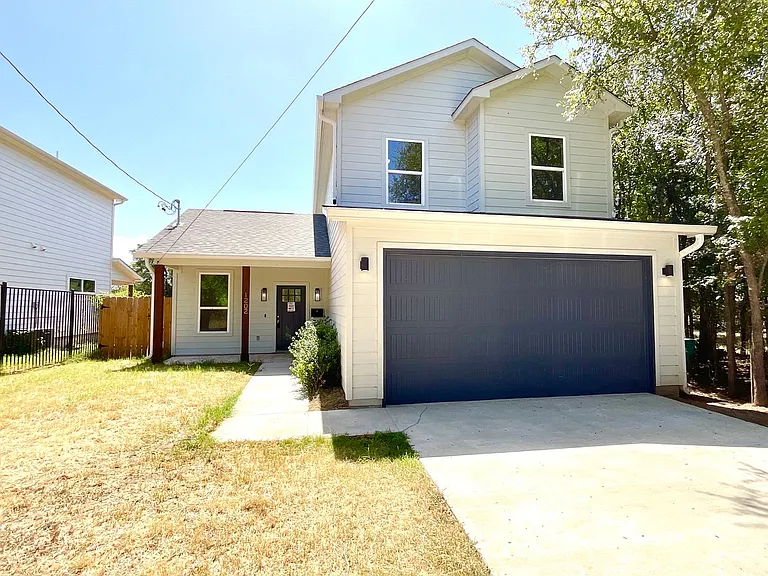 1202 N Mystic Dr — Photo 1