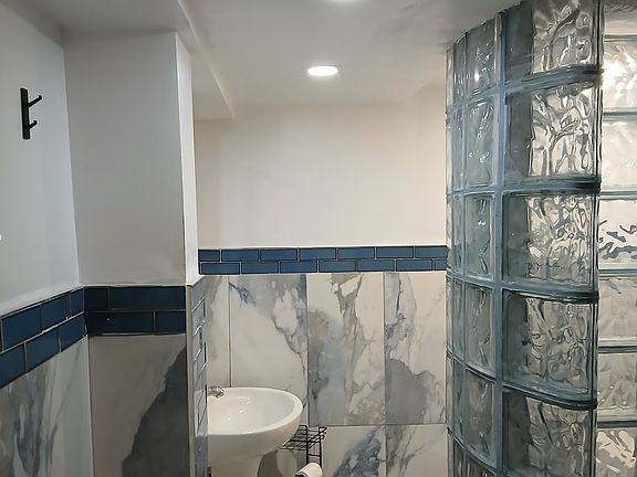 3rd image of 89 Sterling St #1