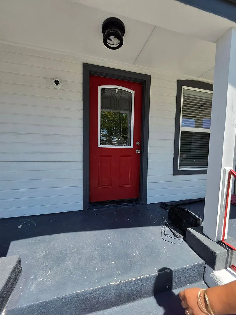 Charming Remodeled 2 Bed / 2 Bath Craftsman home in Cypress Park Garage, Open Floor Plan & Modern... — Photo 2