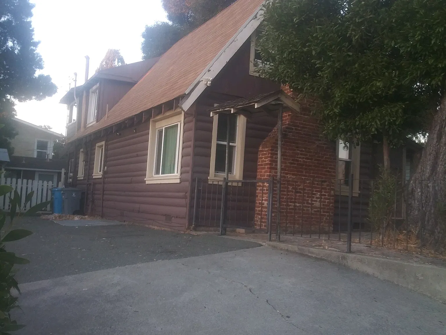 2 bed, 1000 sqft, $2,600 — Photo 1