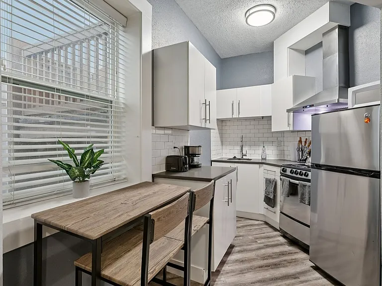 CENTER VIEW APARTMENTS- LIVE YOUR BEST LIFE HERE! — Photo 50