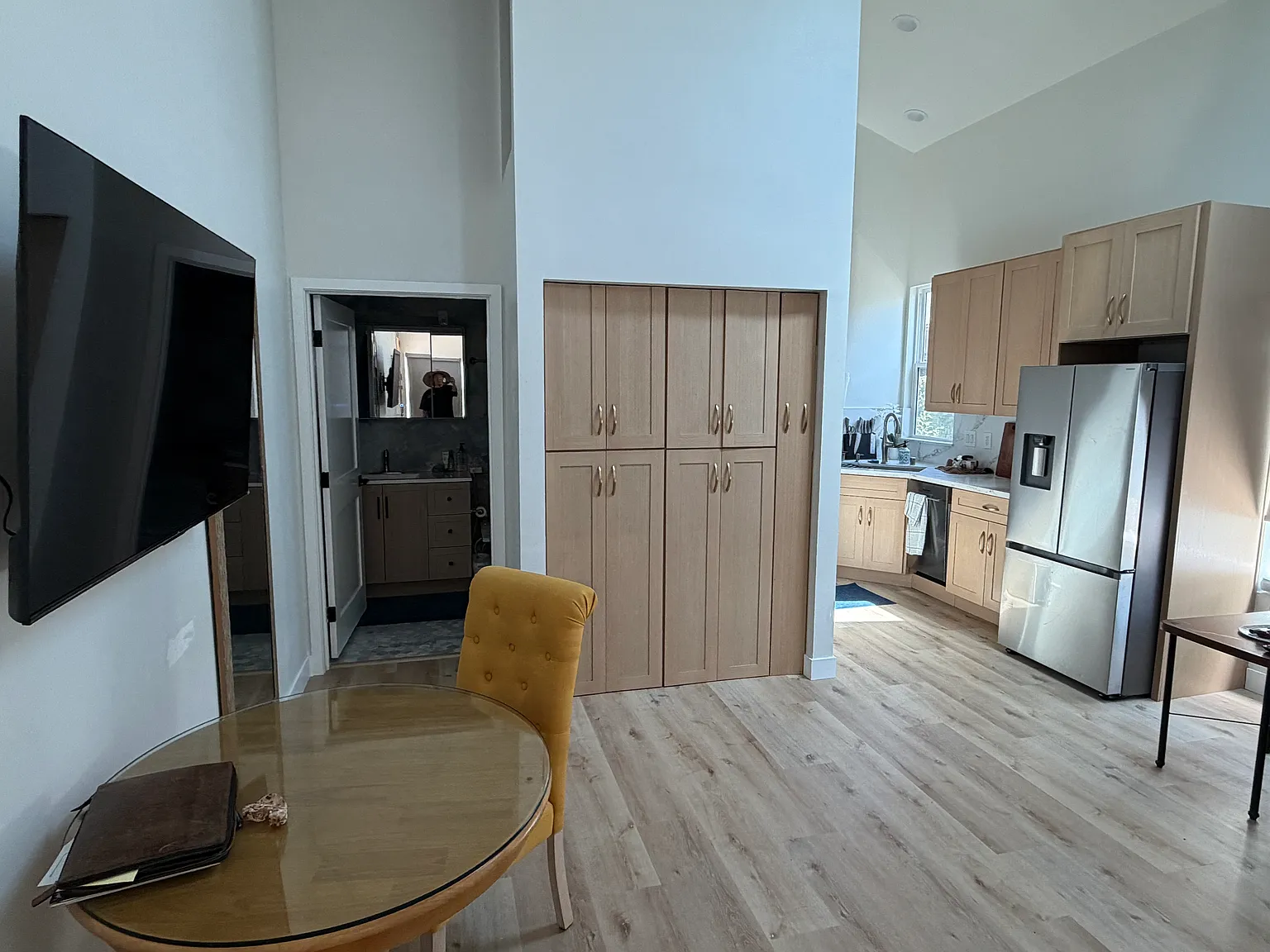 1 bed, 550 sqft, $2,500 — Photo 2