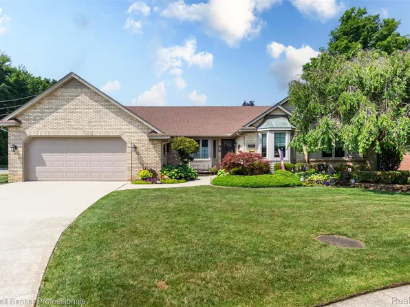 36166 Allen St, Livonia, MI 48154