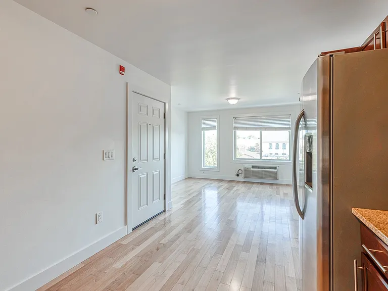 4122 Haverford Avenue — Photo 10