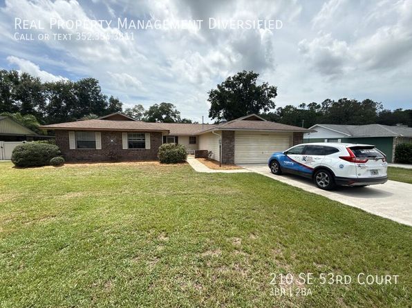 210 SE 53rd Ct