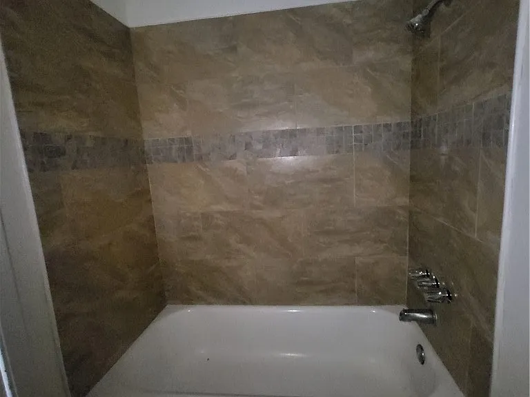 717 Van Ert Ave — Photo 8